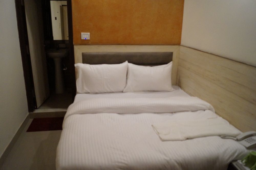 Hotel Optimum Oxford International Nuova Delhi Esterno foto